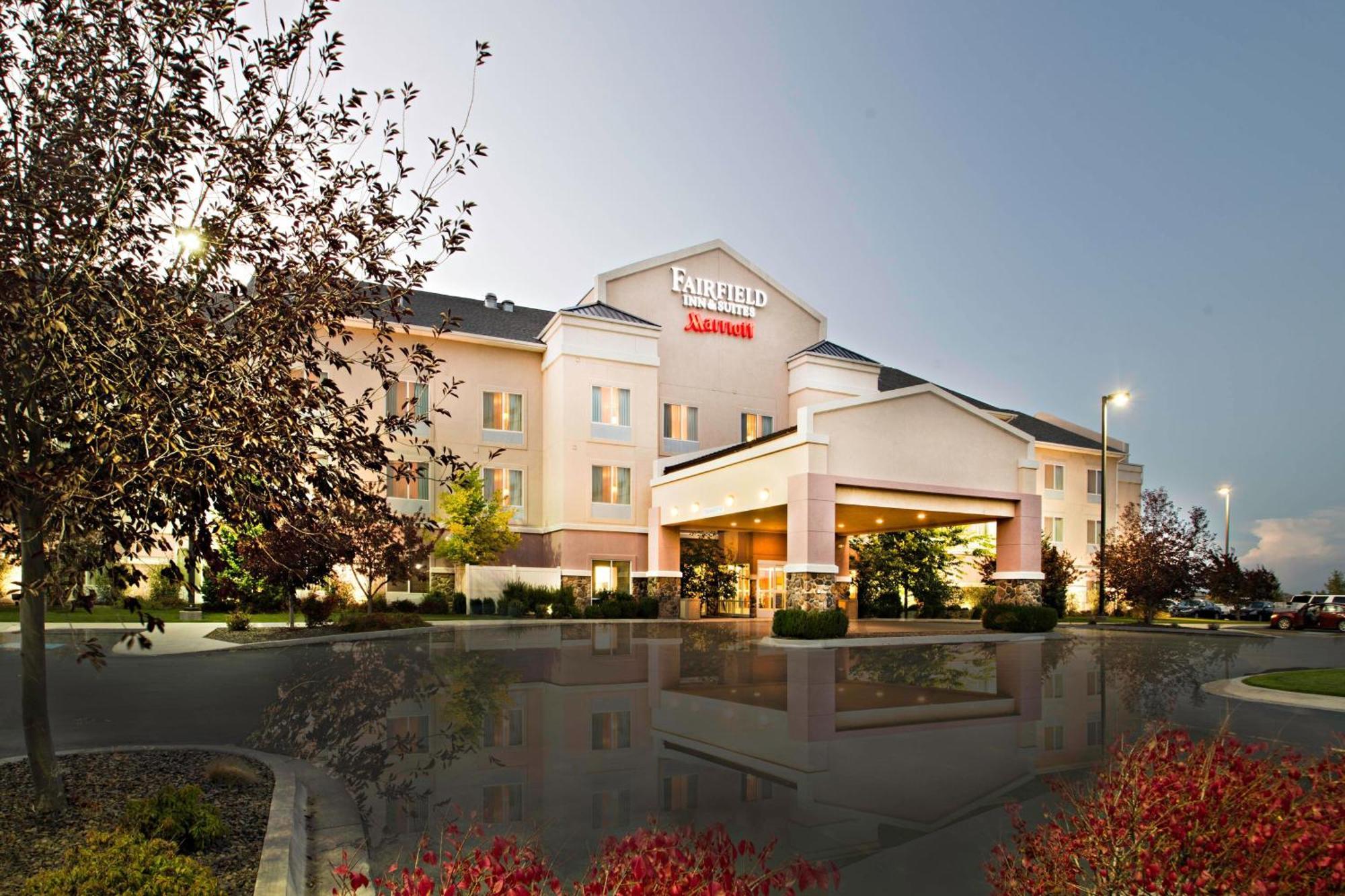 Fairfield Inn & Suites Берли Экстерьер фото